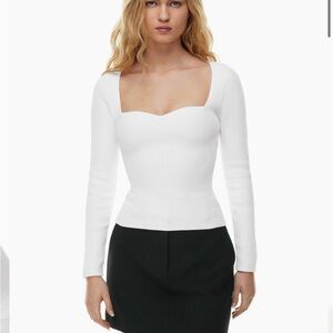 Babaton
Sculpt Knit Sweetheart Longsleeve